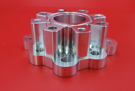 OUTER-WHEEL-BEARING-RETAINER-HUB-V46121-OH-P3-scaled.jpg